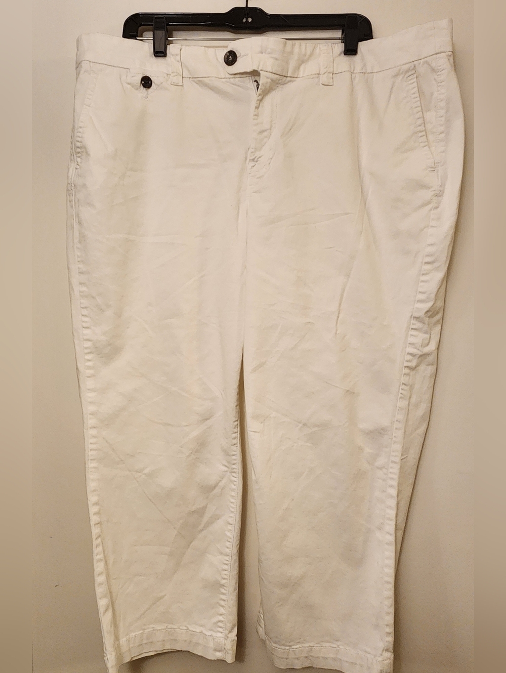 Style & Co. White Capri Women's Pants - Straight Fit